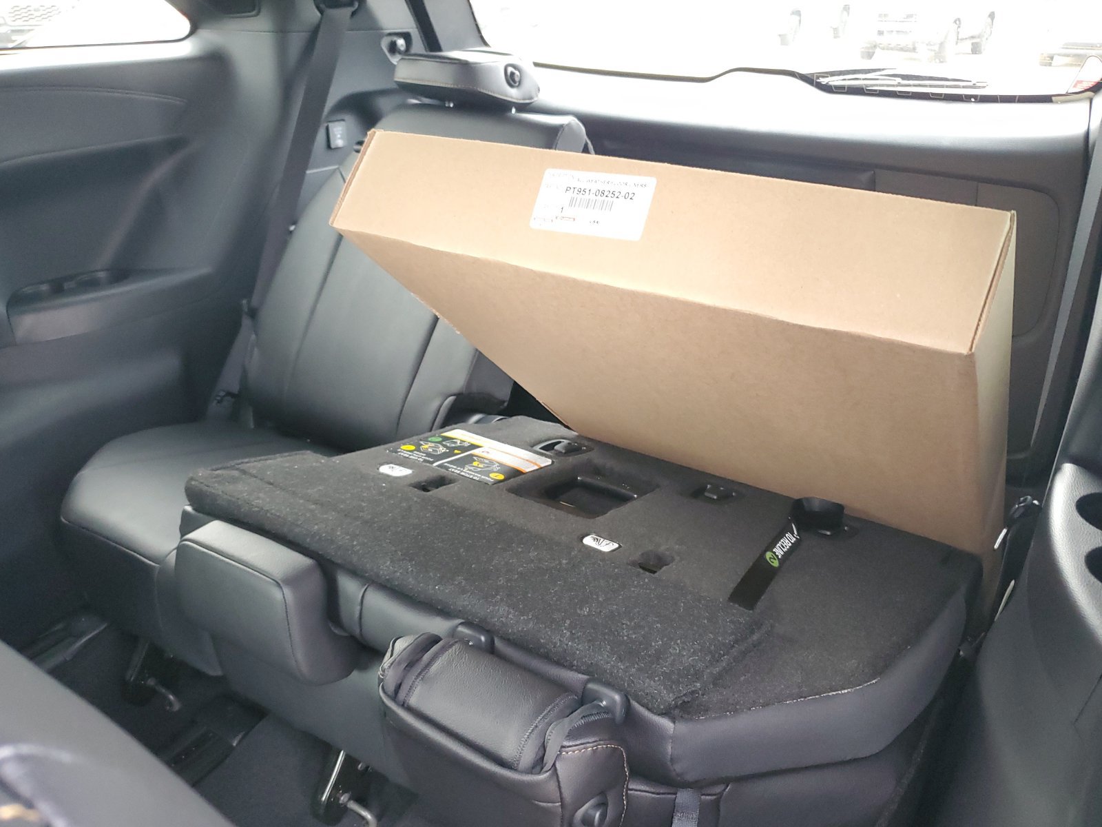 New 2026 Toyota Sienna XLE Woodland Edition AWD/4WD image 13