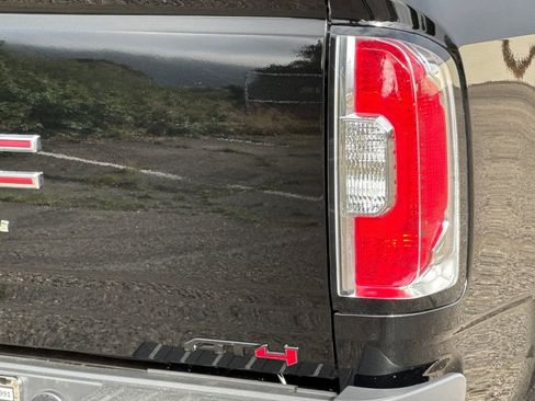 Certified 2022 GMC Canyon AT4 AWD/4WD image 33