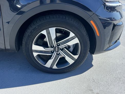 Certified 2024 Kia Sorento SX Prestige image 11
