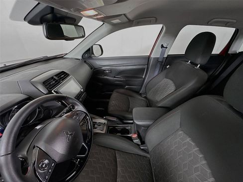 Used 2026 Mitsubishi Outlander Sport AWD image 5