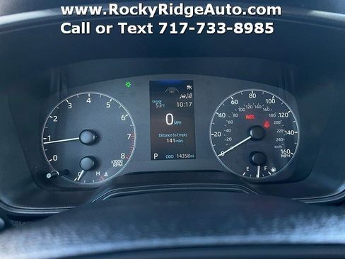 Used 2025 Toyota Corolla LE image 30