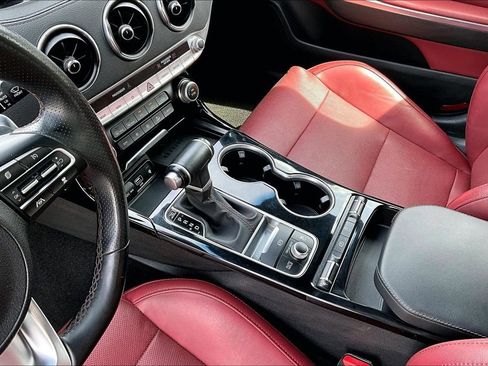 Used 2022 Kia Stinger GT-Line w/ Sun & Sound Package RWD image 18