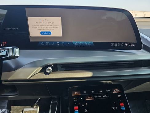 New 2026 Cadillac Vistiq Platinum w/ LPO, Floor Liner Package image 26