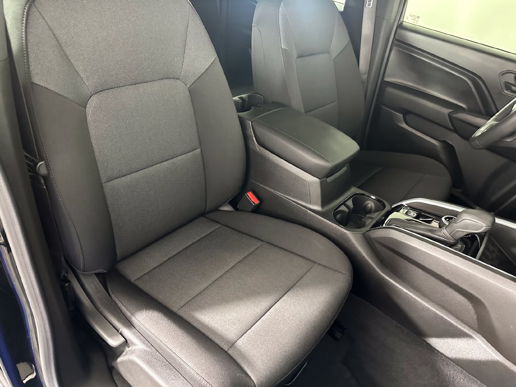 Used 2024 Chevrolet Colorado Trail Boss w/ Advanced Trailering Package AWD/4WD image 31