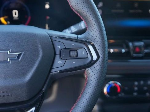 Used 2024 Chevrolet TrailBlazer RS w/ Driver Confidence Package image 23