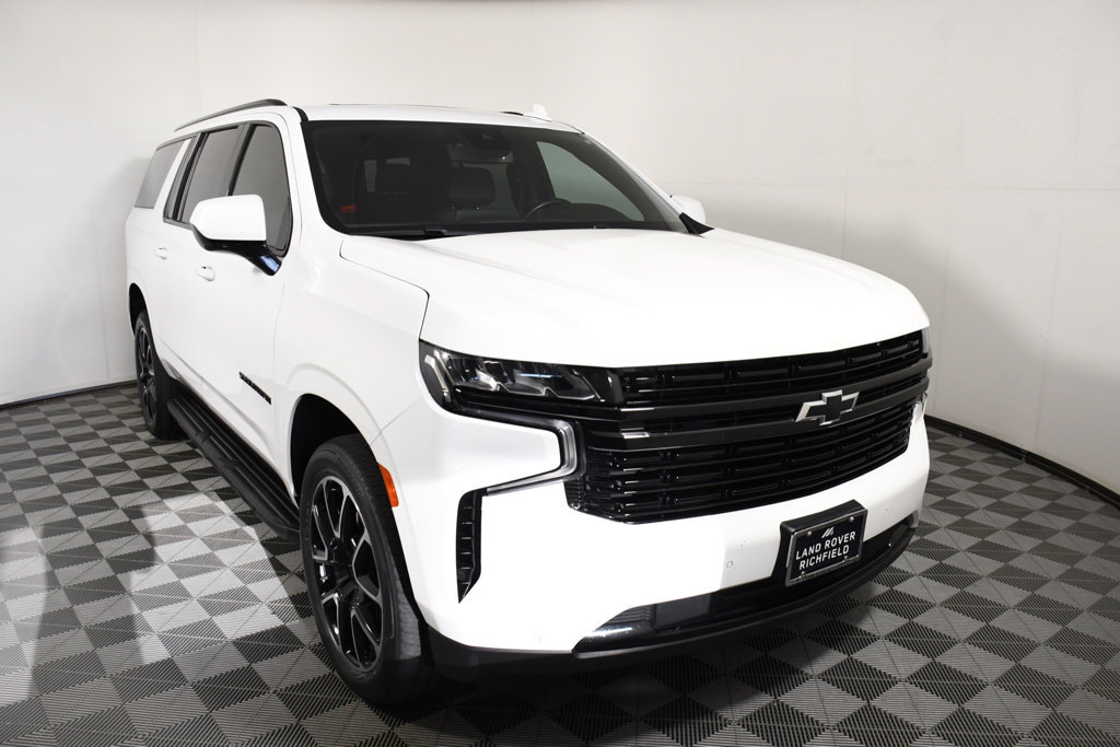 Used 2023 Chevrolet Suburban RST w/ Max Trailering Package AWD/4WD image 9