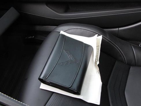 Used 2023 Chevrolet Corvette Stingray Preferred Cpe w/ Z51 Performance Package image 28