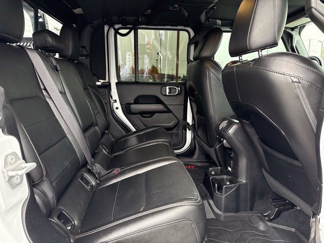 Used 2020 Jeep Gladiator Overland AWD/4WD image 12