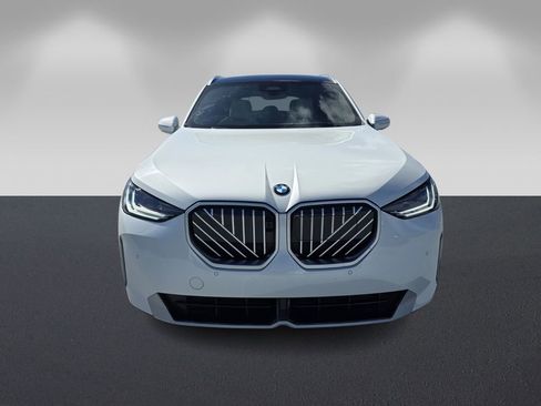 Certified 2025 BMW X3 xDrive30i w/ Premium Package image 2