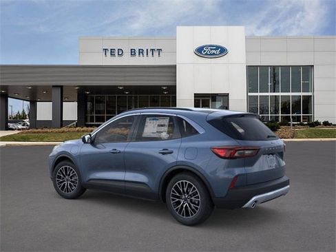 New 2025 Ford Escape SE image 5