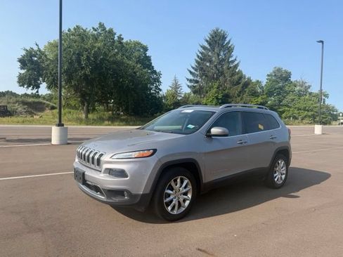 Used 2016 Jeep Cherokee Limited w/ Safetytec Group AWD/4WD image 1