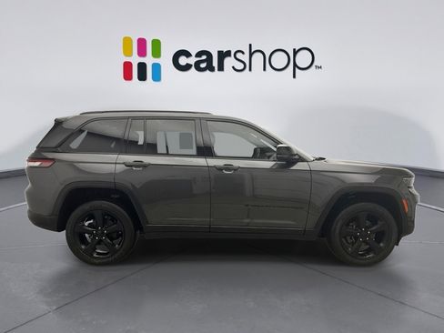 Used 2023 Jeep Grand Cherokee Altitude image 6