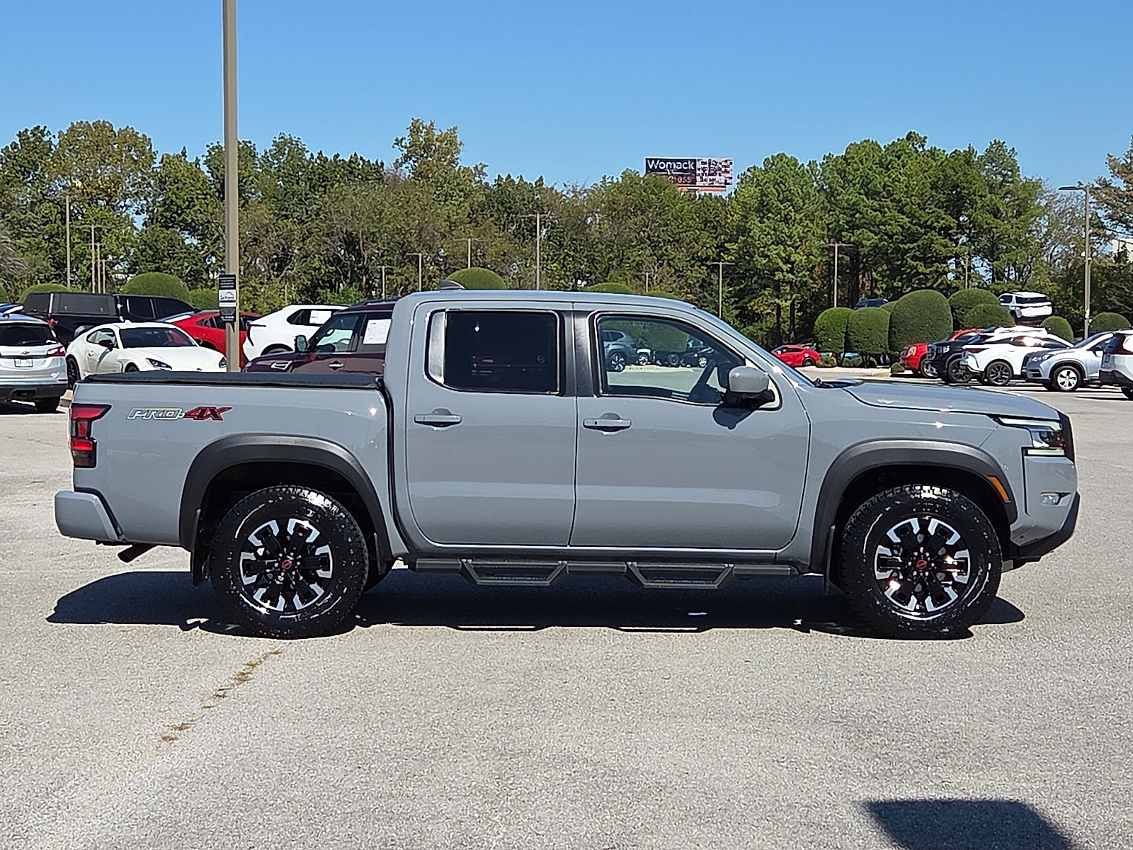 Used 2022 Nissan Frontier PRO-4X AWD/4WD image 6