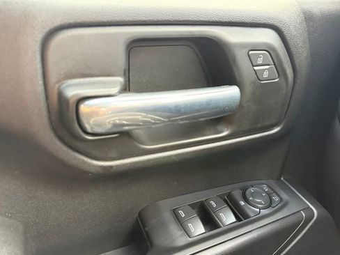 Certified 2025 Chevrolet Silverado 1500 W/T w/ WT Value Package image 23