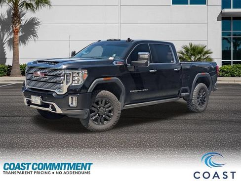 Used 2022 GMC Sierra 2500 Denali w/ Denali Black Diamond Edition AWD/4WD image 1