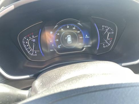 Used 2020 Hyundai Santa Fe SEL w/ Convenience Package FWD image 16