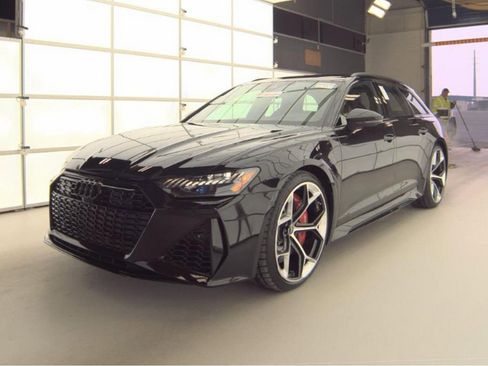 Used 2025 Audi RS 6 performance image 2