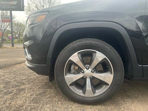 Used 2020 Jeep Cherokee Limited AWD/4WD image 21