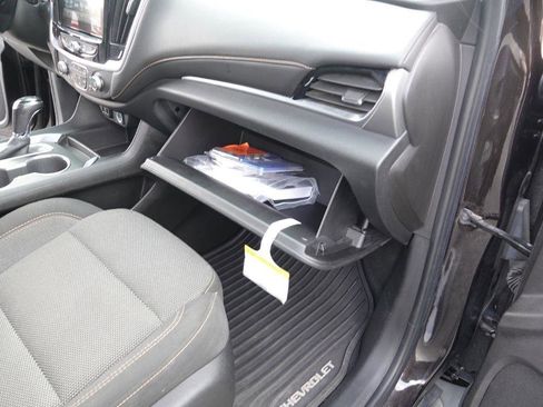 Used 2019 Chevrolet Traverse LT image 40