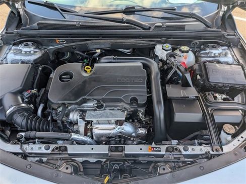 Used 2024 Chevrolet Malibu LT image 31