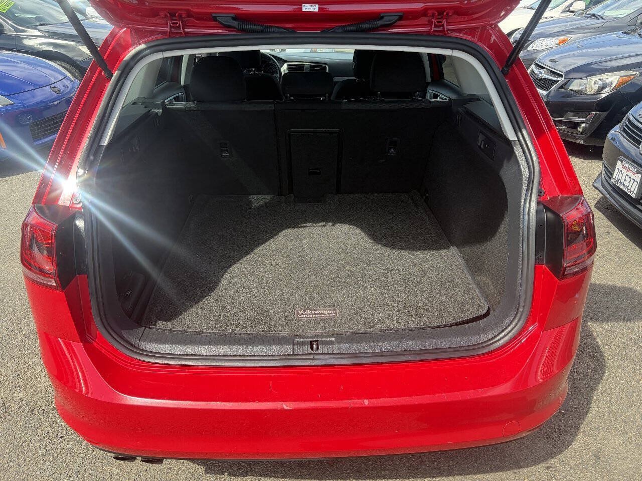 Used 2016 Volkswagen Golf S FWD image 8