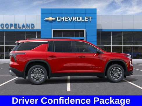 New 2026 Chevrolet Traverse LT w/ Driver Confidence Package AWD/4WD image 6