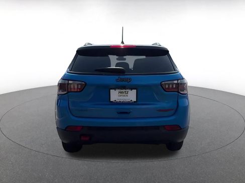 Used 2025 Jeep Compass Trailhawk AWD/4WD image 12