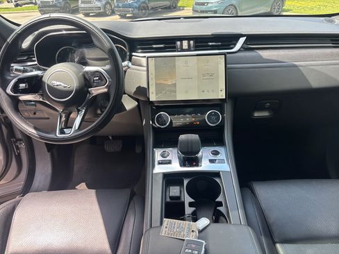 Used 2022 Jaguar F-PACE S AWD/4WD image 25
