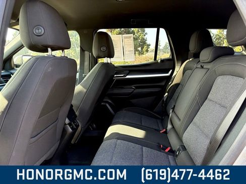 Used 2025 GMC Terrain Elevation image 15