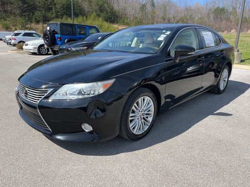 Used 2013 Lexus ES 350 350 w/ Luxury Pkg image 2