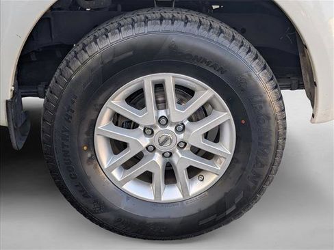 Used 2016 Nissan Frontier SV RWD image 20