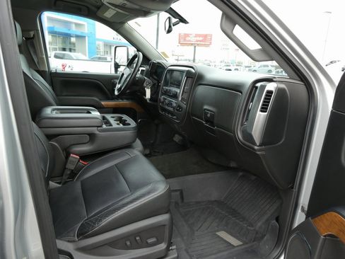 Used 2017 Chevrolet Silverado 1500 LTZ w/ Max Trailering Package image 15