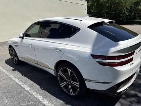 Used 2025 Genesis GV80 3.5T e-SC image 4