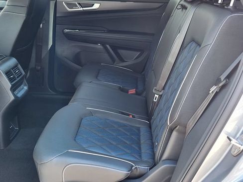 New 2026 Volkswagen Atlas Cross Sport SEL Premium R-Line AWD/4WD image 28