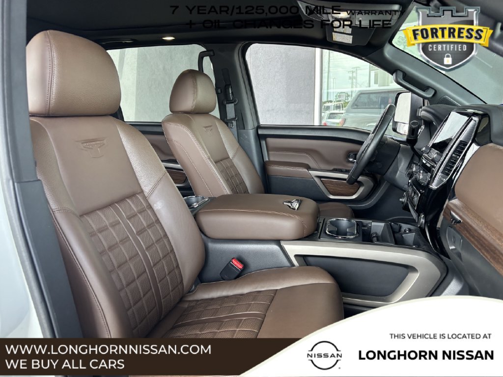 Used 2024 Nissan Titan Platinum Reserve w/ Moonroof Package AWD/4WD image 26