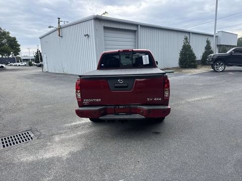 Used 2020 Nissan Frontier SV AWD/4WD image 6