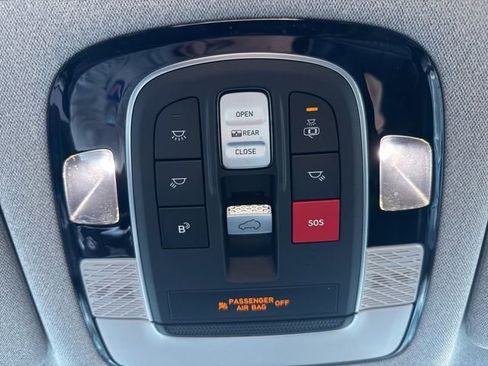 Used 2023 Hyundai Palisade Limited image 14