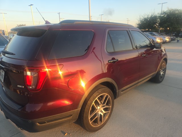 Used 2018 Ford Explorer Sport w/ Equipment Group 401A AWD/4WD image 3