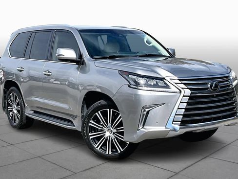 Used 2021 Lexus LX 570 4WD w/ Luxury Package image 3