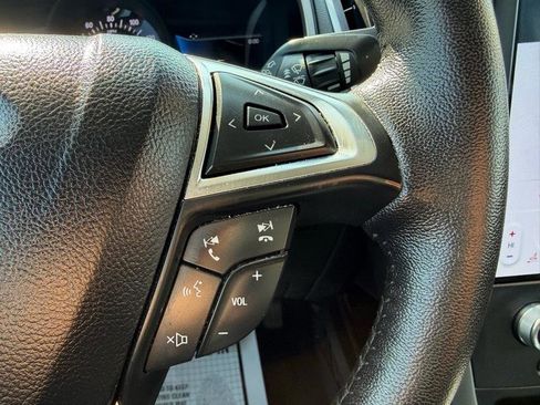 Used 2021 Ford Edge SEL image 16