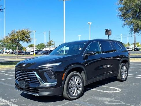 Used 2026 Buick Enclave Preferred FWD image 11