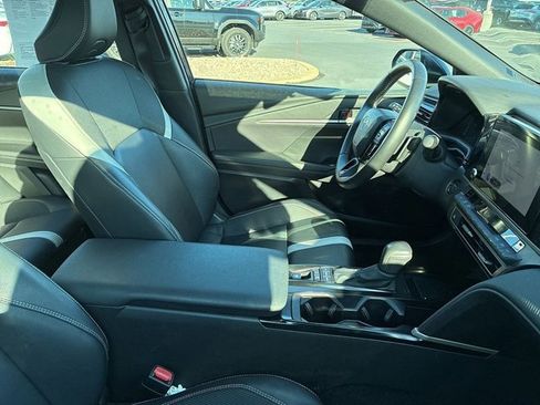 Certified 2025 Toyota Camry SE image 18