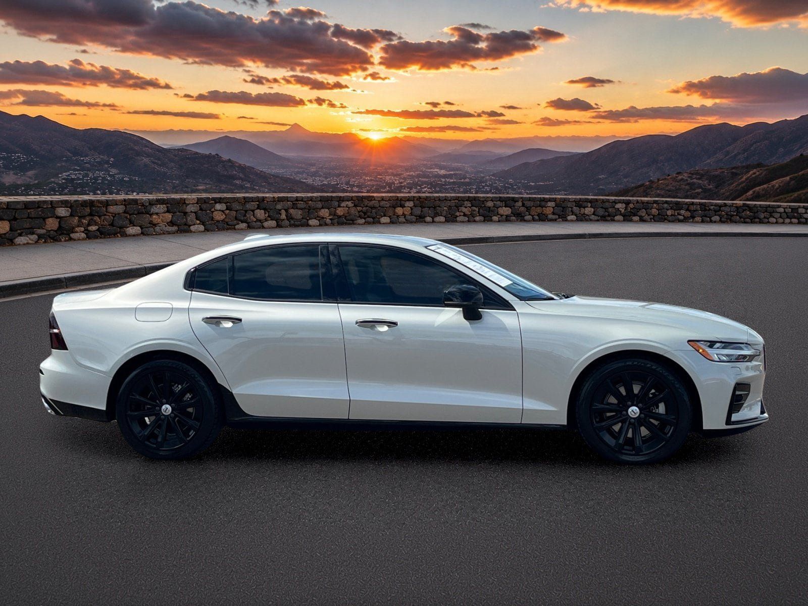 Used 2022 Volvo S60 B5 Momentum w/ Premium Package FWD image 6