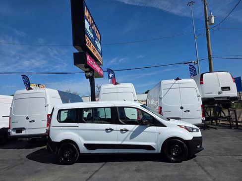 Used 2020 Ford Transit Connect XL FWD image 3