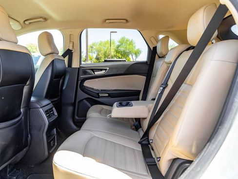 Used 2020 Ford Edge SEL FWD image 18