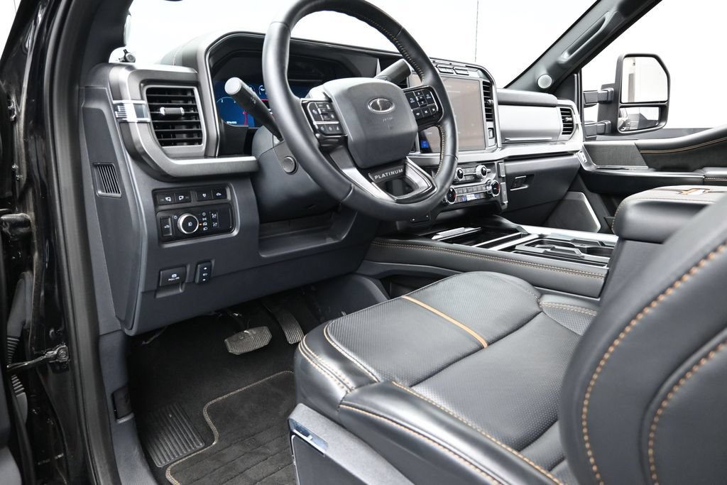 Used 2024 Ford F250 Platinum AWD/4WD image 21