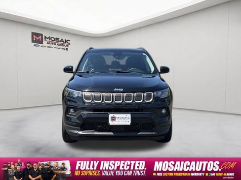 Used 2022 Jeep Compass Latitude w/ Convenience Group AWD/4WD image 2