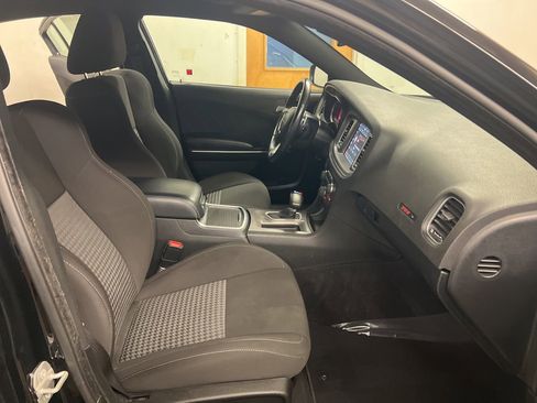 Used 2023 Dodge Charger Scat Pack w/ Navigation & Travel Group RWD image 23