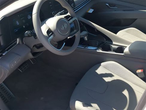 New 2026 Hyundai Elantra SEL Sport Premium image 15