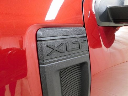 New 2025 Ford Maverick XLT w/ XLT Luxury Package image 13